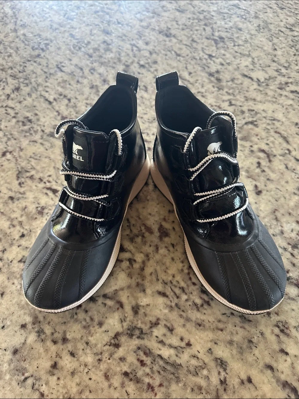 Sorel black Patent Leather Out N About III duck